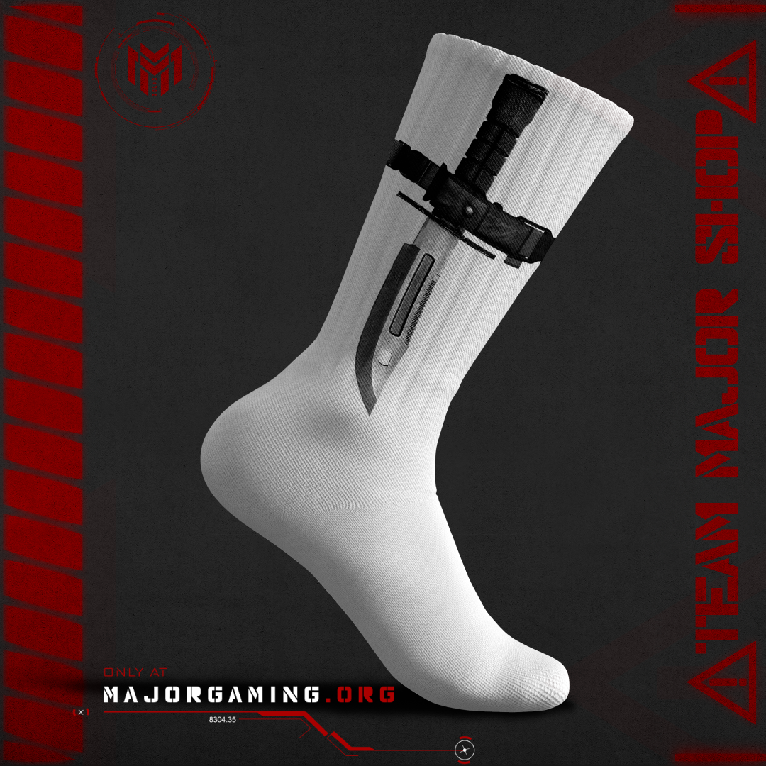 TEAM MAJOR – Socks – White – Side Knife – Thumbnail V4 No Film Grain (1080×1080)